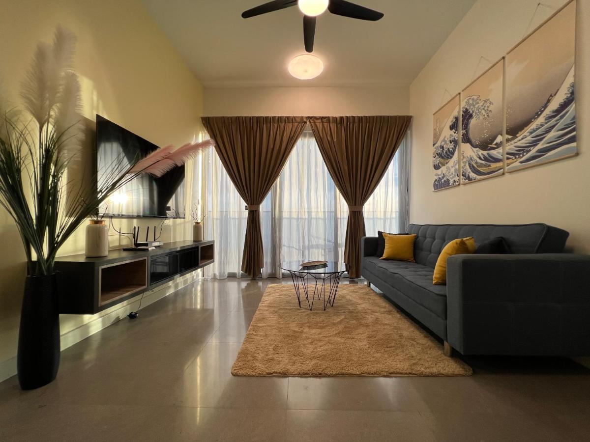 Attic Imperio & Jonker Apartment *