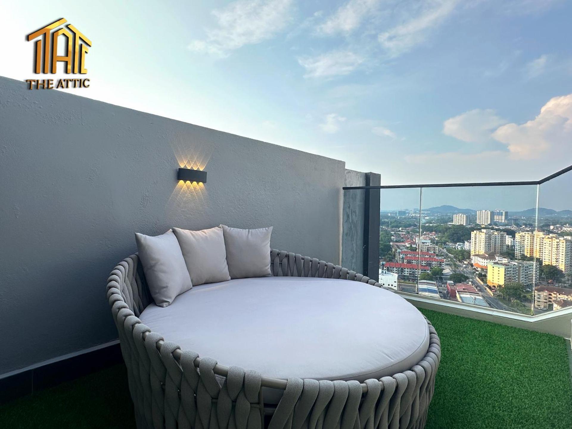 Attic Imperio & Jonker Malacca